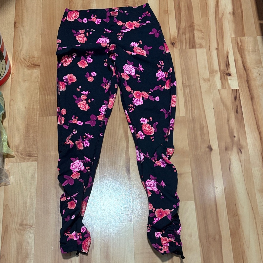 Victoria's Secret women’s  Leggings - Black with Pink Floral